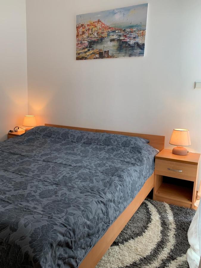 Apartments Mat Новалья Экстерьер фото