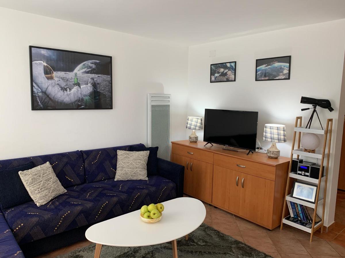 Apartments Mat Новалья Экстерьер фото